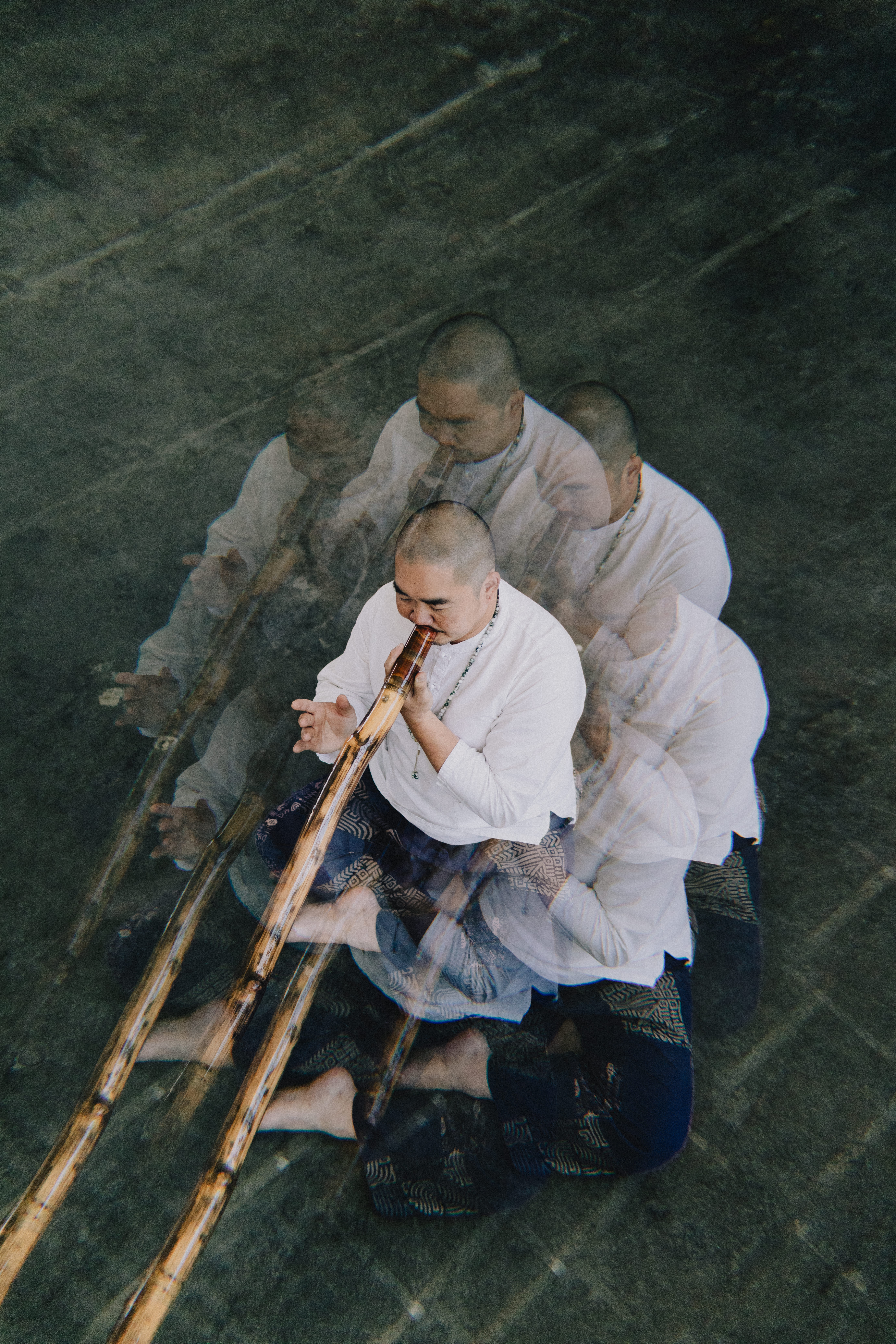 Jingfu with crystal singing bowl during a breath and sound attunement session
